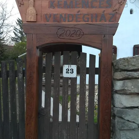 Kemences Vendeghaz ゲストハウス